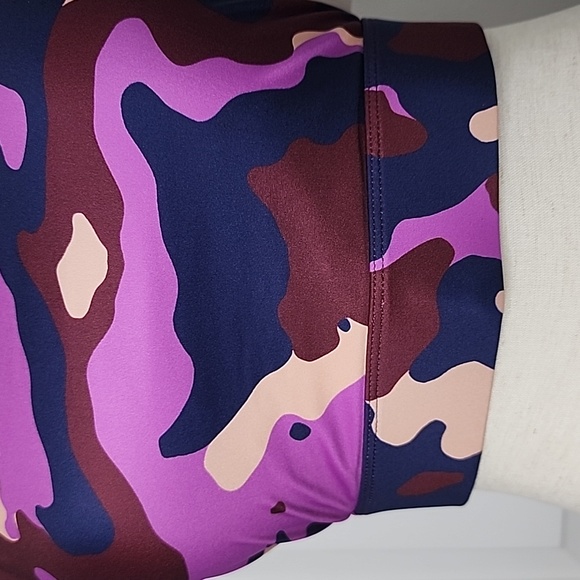 FABLETICS WOMAN'S SPORTS BRA - Picture 2 of 9